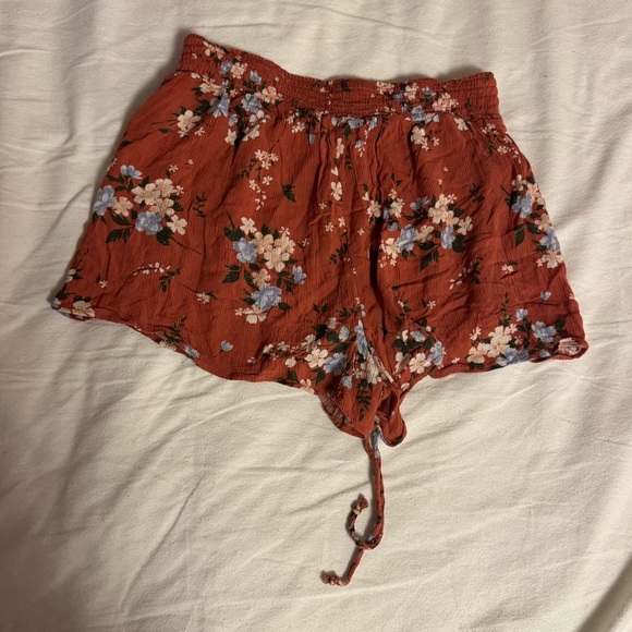 American Eagle Outfitters Orange Floral Shorts - Picture 2 of 4